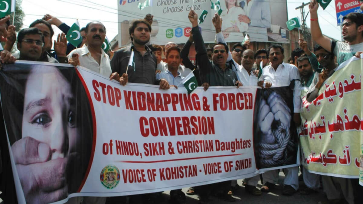 UN Urges Pakistan to Curb Forced Religious Conversions, Child Marriage