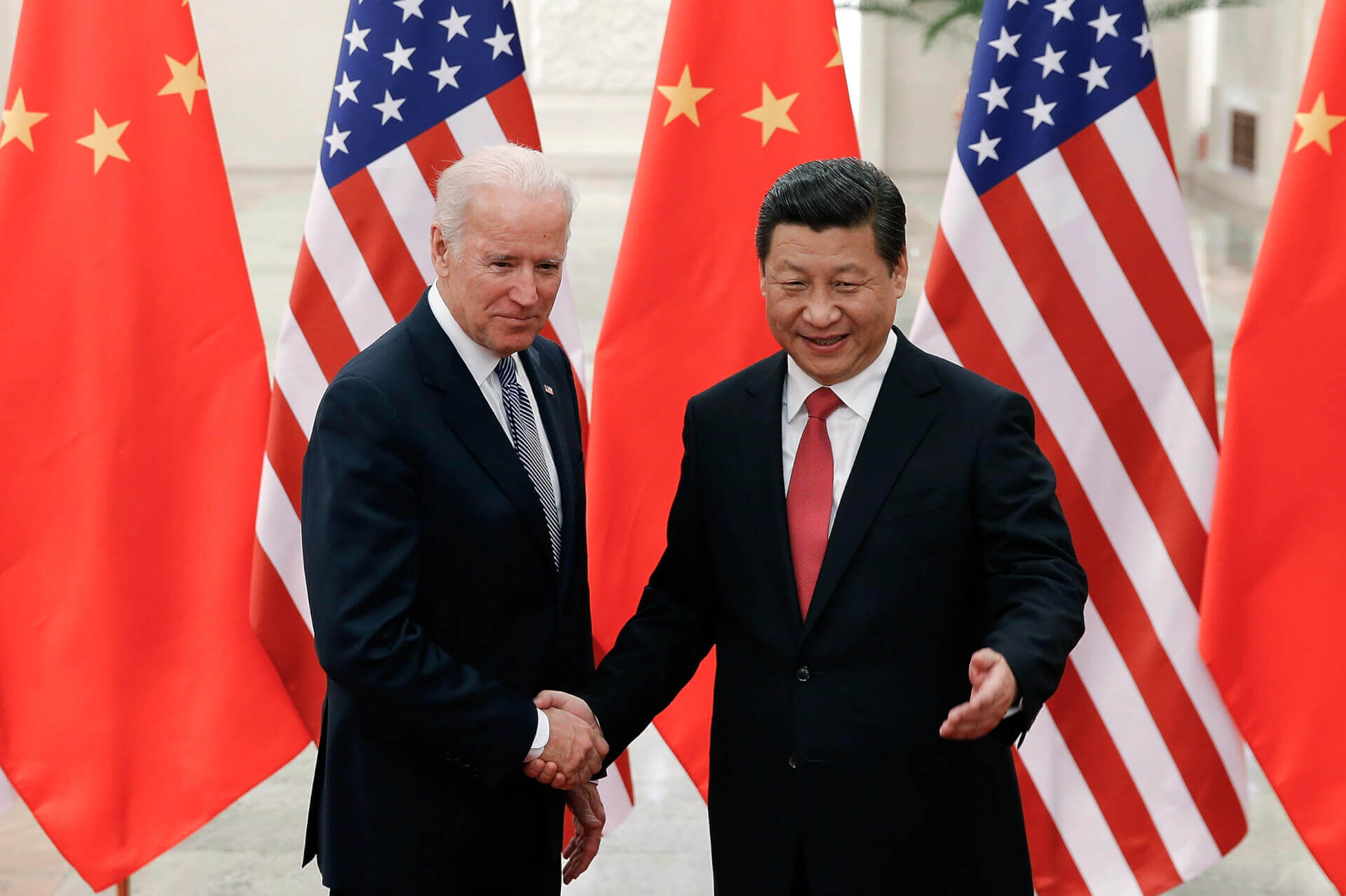 US Bipartisan Committee Recommends More Trade Restrictions, Bans on Chinese Interests