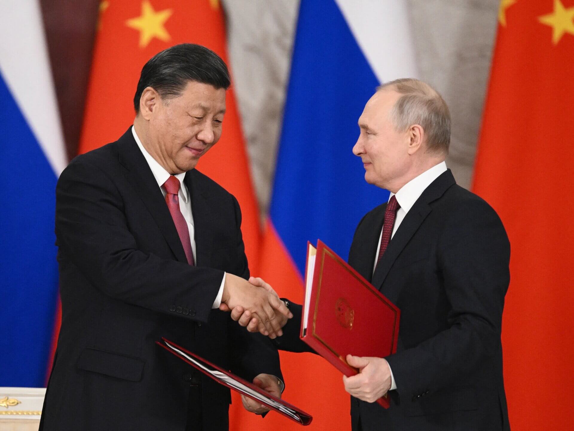 Russia, China Sign Multiple Trade Deals Amid Western Sanctions