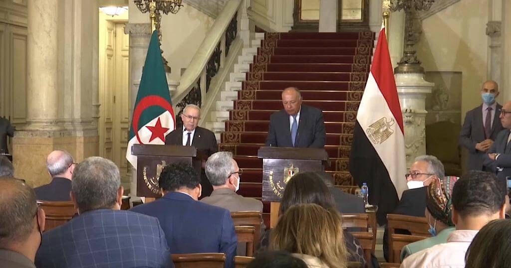 Egypt, Algeria FMs Meet in Cairo, Discuss Tunisia, GERD