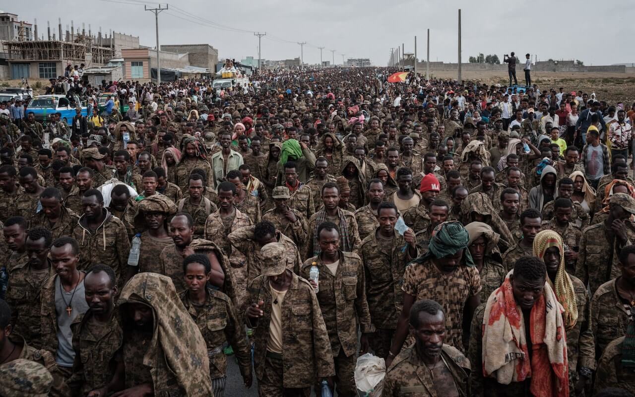Over 7,000 Captured Ethiopian Soldiers Paraded Through Tigray Streets by Rebels