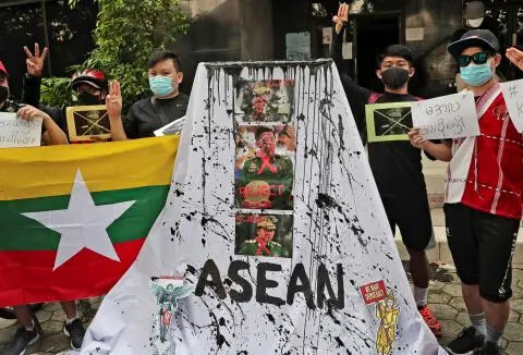 Singapore, Indonesia Condemn Attack on ASEAN Diplomats’ Convoy in Myanmar