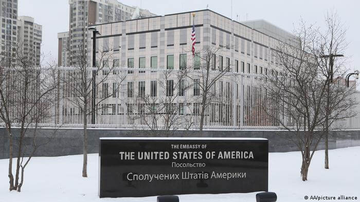 Ukraine Calls US Move to Withdraw Embassy Personnel From Kyiv “Premature”