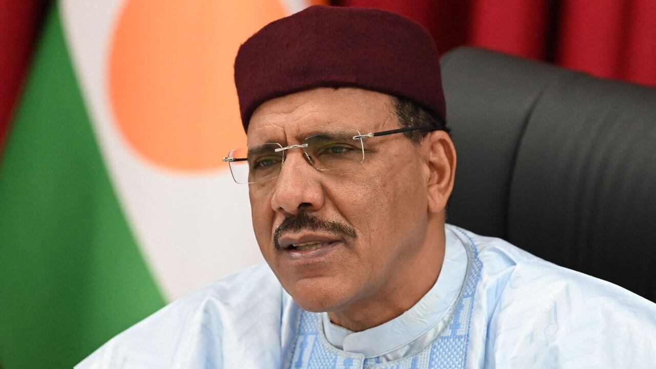 Niger Military Junta to Prosecute Ousted President Bazoum for ‘High Treason’