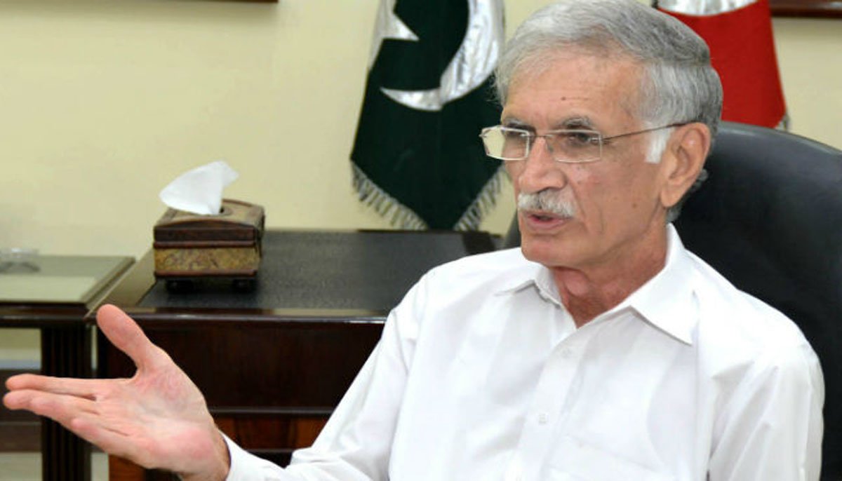 Sri Lanka is demanding an apology after Pakistani Defence Minister Pervez Khattak said that the lynching of a Sri Lankan factory manager in Sialkot should not be linked to the government's decision to unban the extremist group Tehreek-e-Labbaik Pakistan.