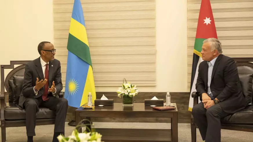 Rwandan President Paul Kagame (L) met with Jordanian King Abdullah II bin Al-Hussein ahead of the Aqaba Process conference on counterterrorism.