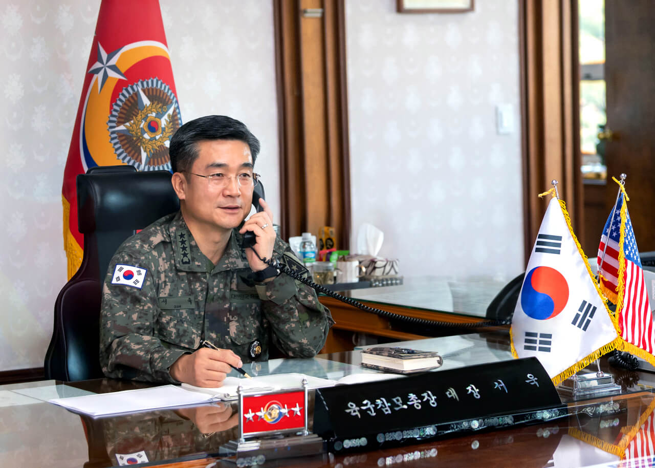 South Korea, China Discuss Security Cooperation