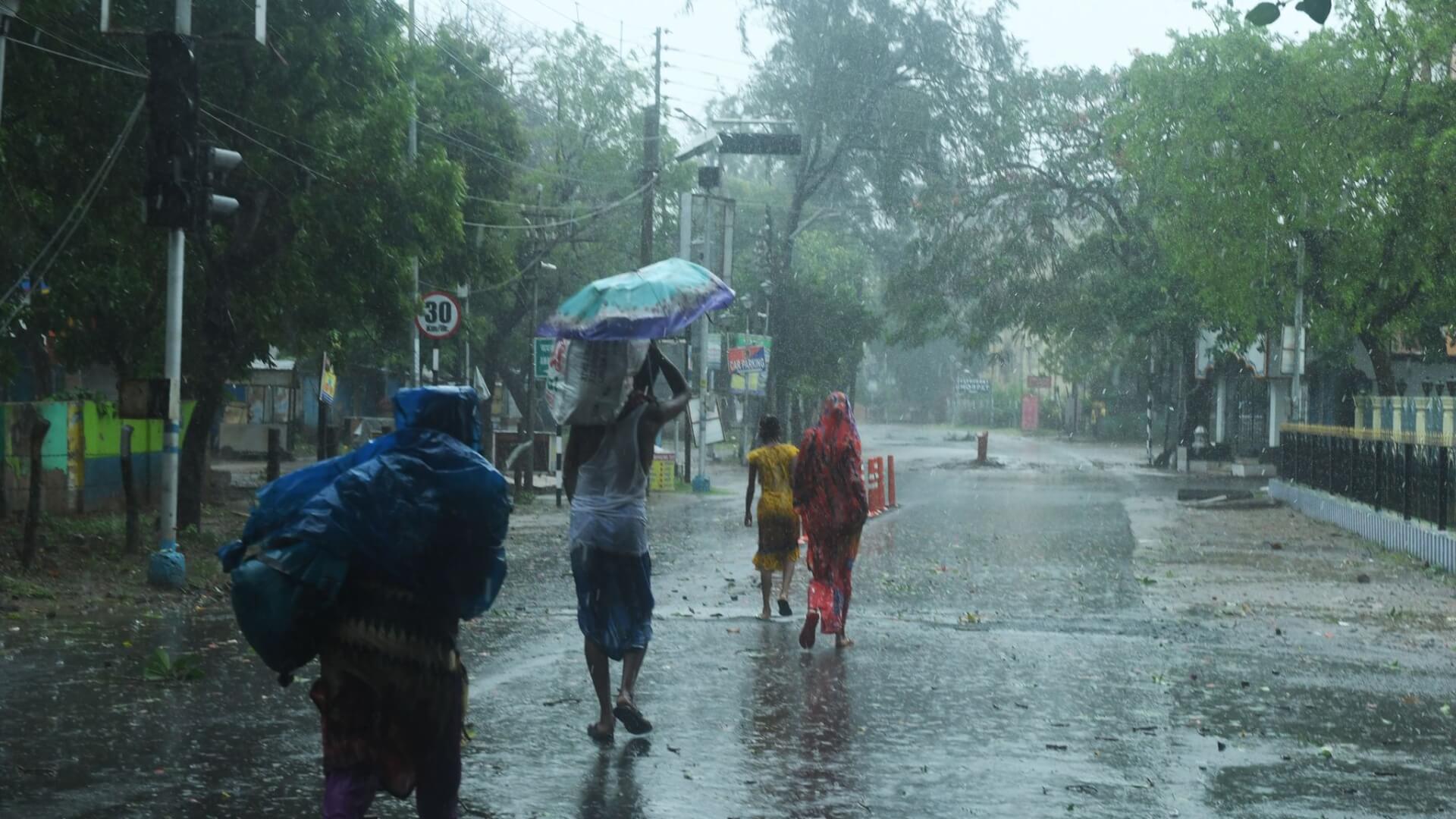 Cyclone Amphan Causes Devastation Across West Bengal and Bangladesh, 20 Deaths Reported