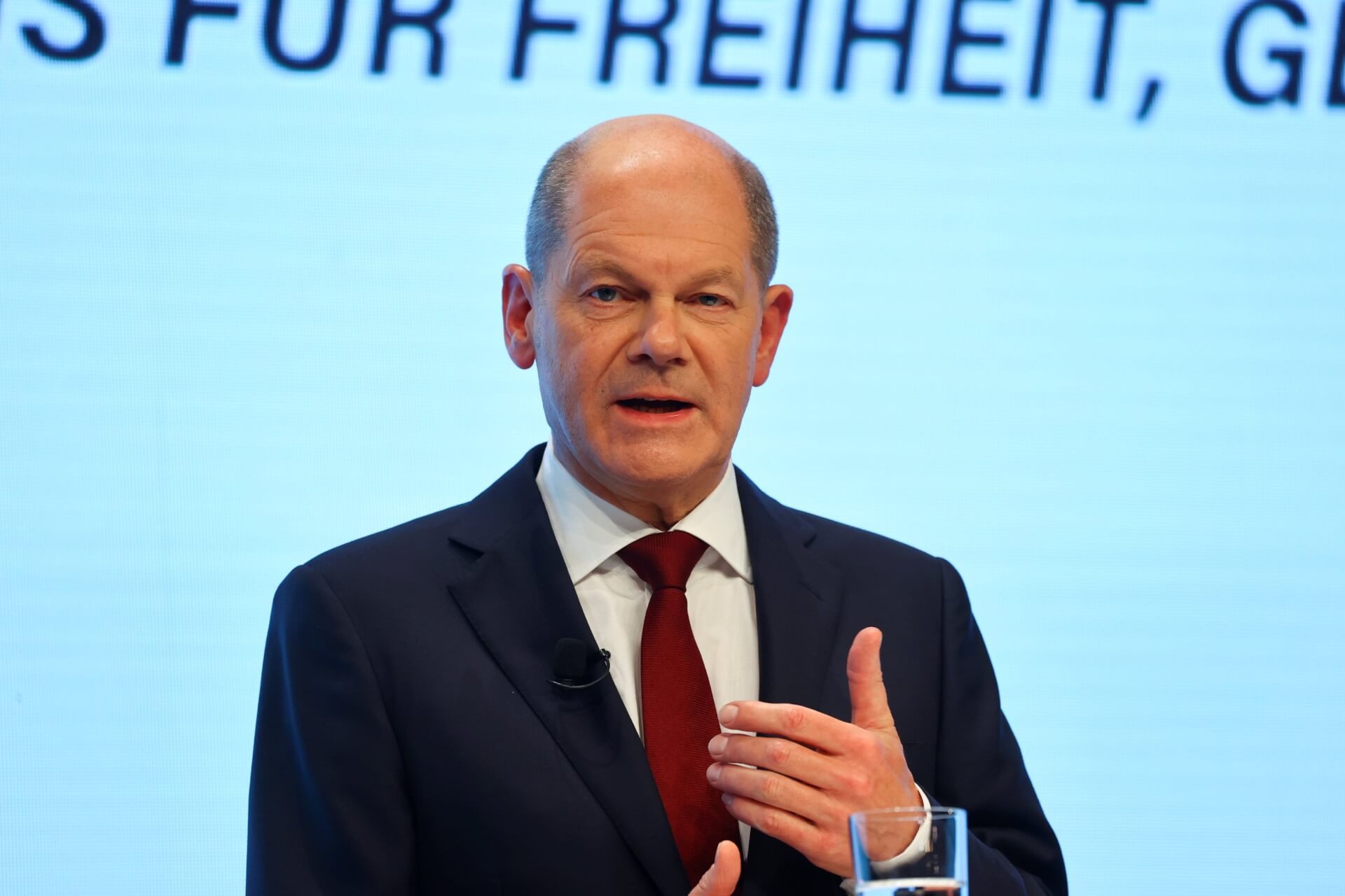 German Parties Approve New Coalition Govt, Scholz To Replace Merkel as Next Chancellor