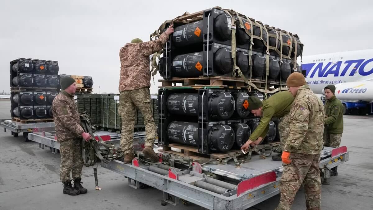 US Transfers More Than 1 Million Rounds of Seized Iranian Weapons to Ukraine