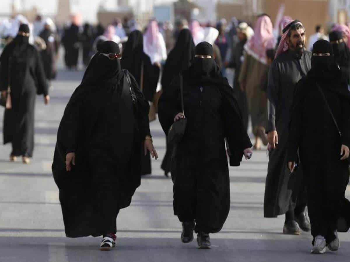New Law Allows Saudi Women to Live Alone Without Male Guardian