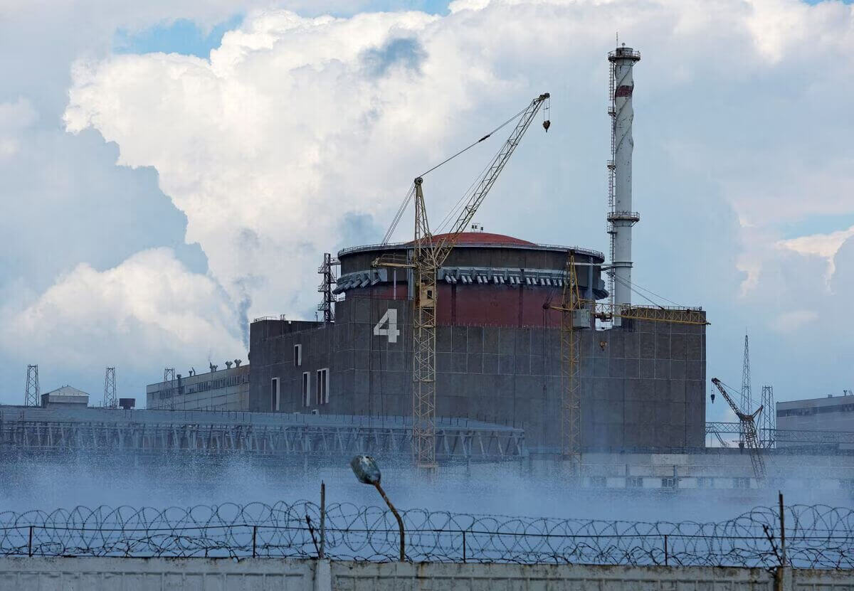Russia Suspends Operations, Evacuates Residents Near Zaporizhzhia Nuclear Power Plant