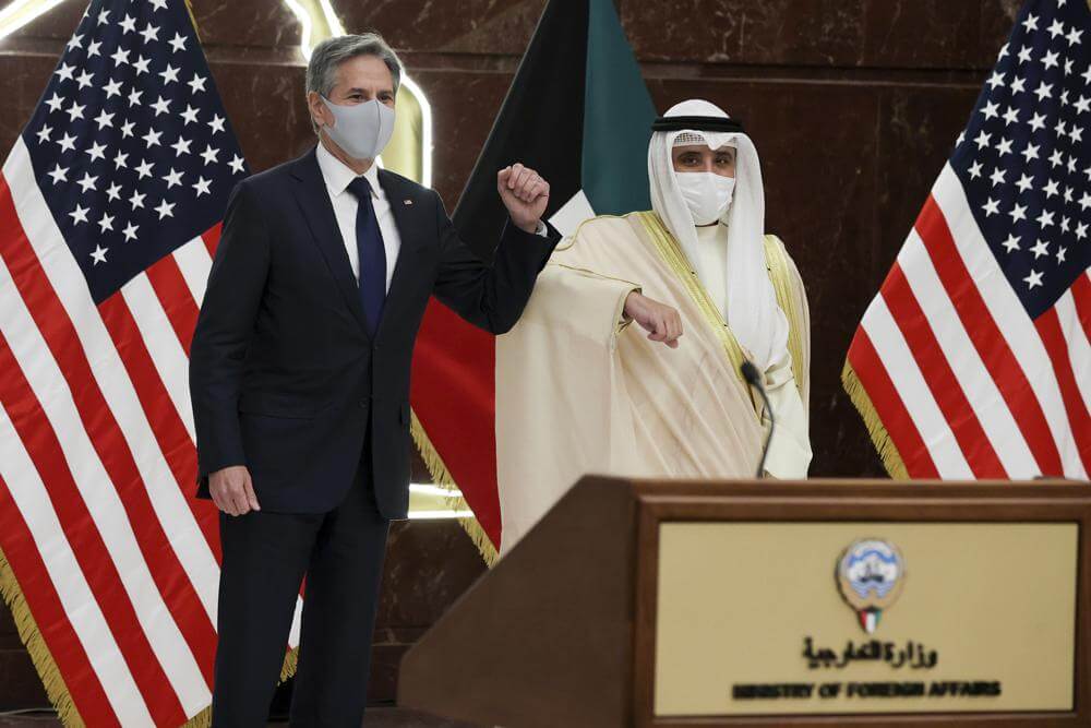 Blinken Meets Kuwait Emir, FM, Discusses Relocation of Afghan Allies
