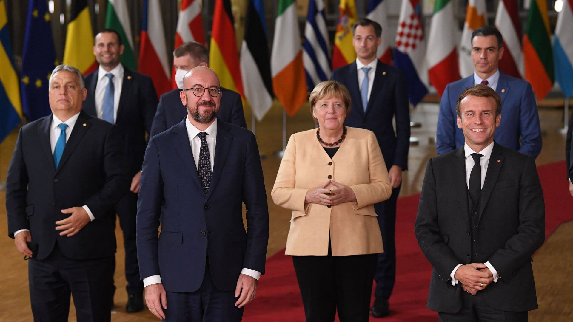 EU Leaders Pay Tribute to Germany’s Merkel, Discuss Poland, Energy Crisis at Summit
