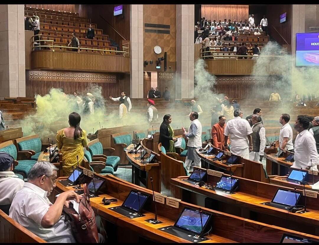 Parliament Security Breach: Two Enter Lok Sabha, Hurl Smoke Canisters on Anniversary of 2001 Terror Attack