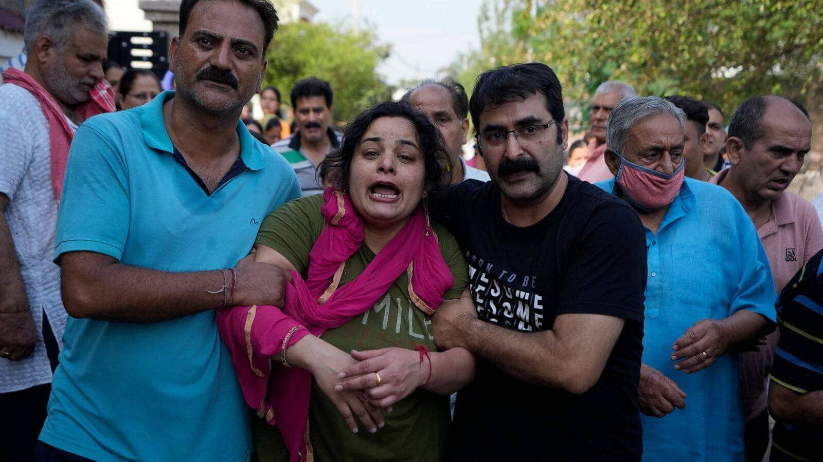 Indian Gov’t Not Considering Relocating Kashmiri Hindus Despite Series of Deadly Attacks