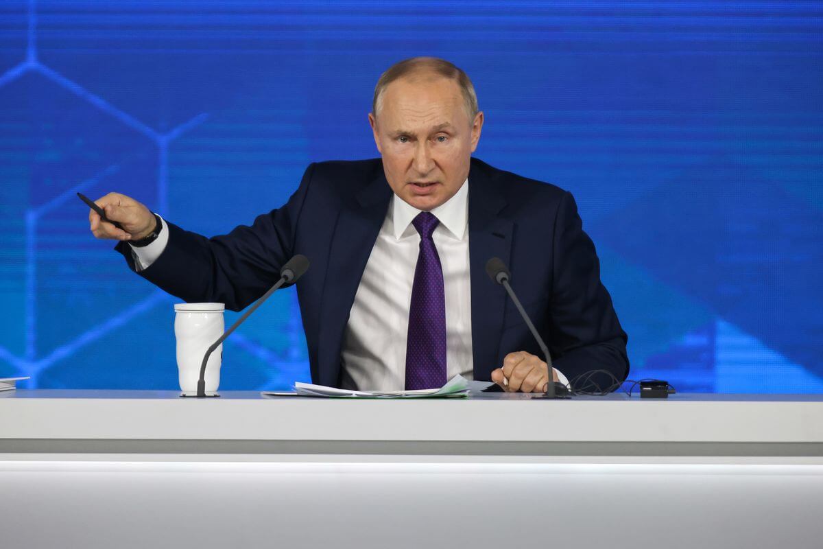 Putin Vows to “Denazify” Ukraine, Warns West of ‘Unprecedented’ Consequences