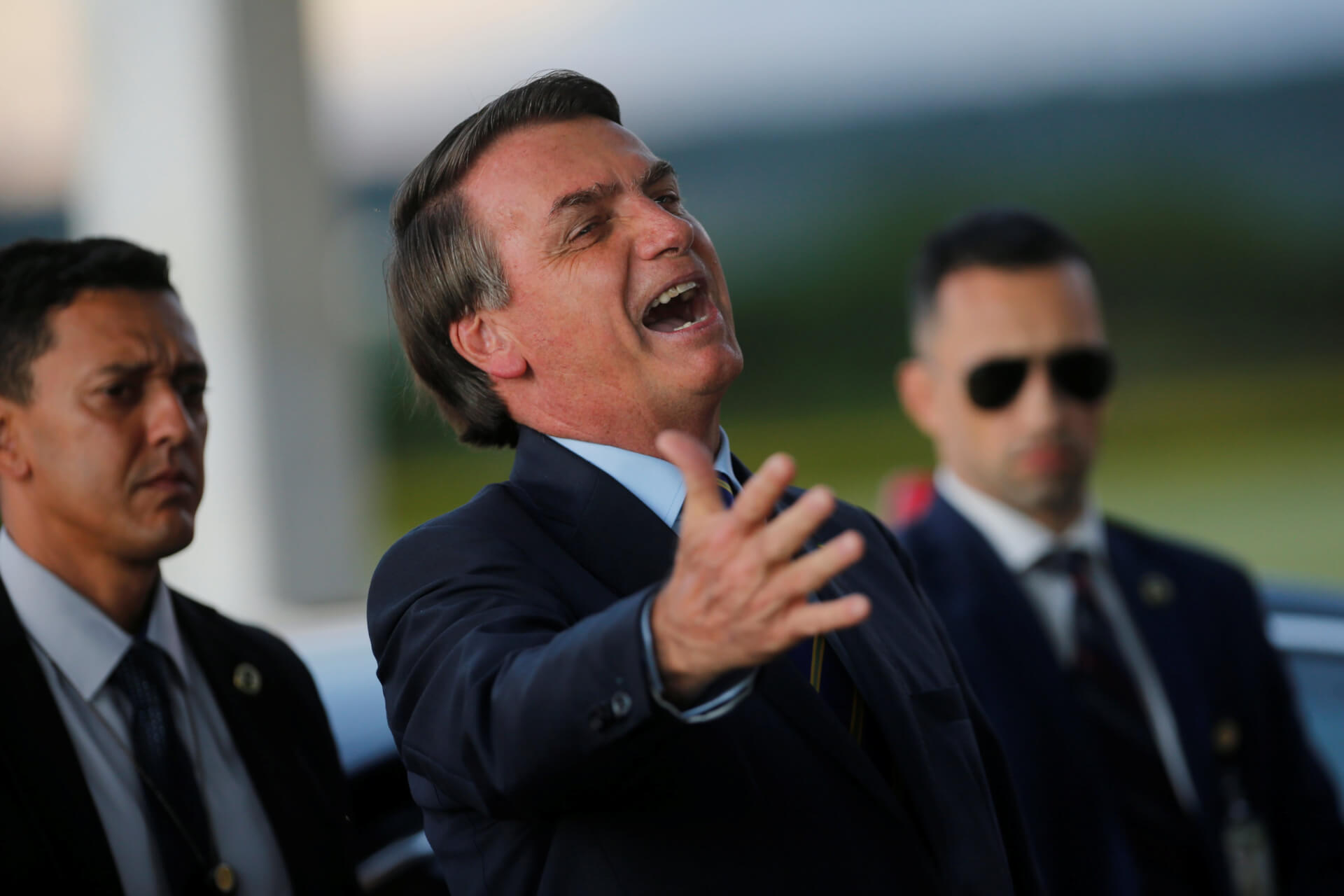Bolsonaro Once Again Issues Thinly Veiled Military Threat to Supreme Court