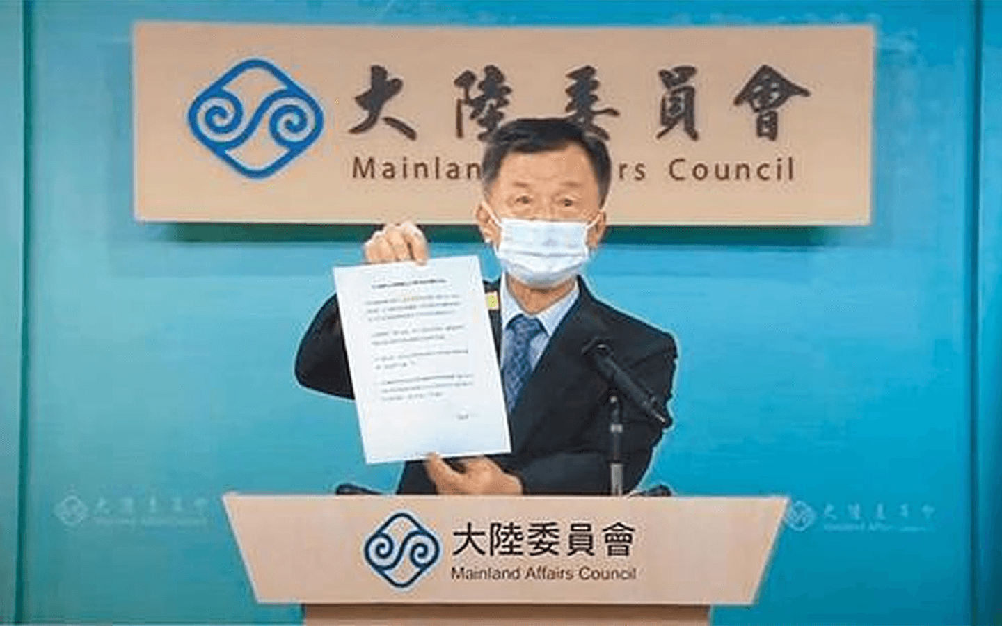 Taiwanese Chief Leaves Macau Over “One China” Document