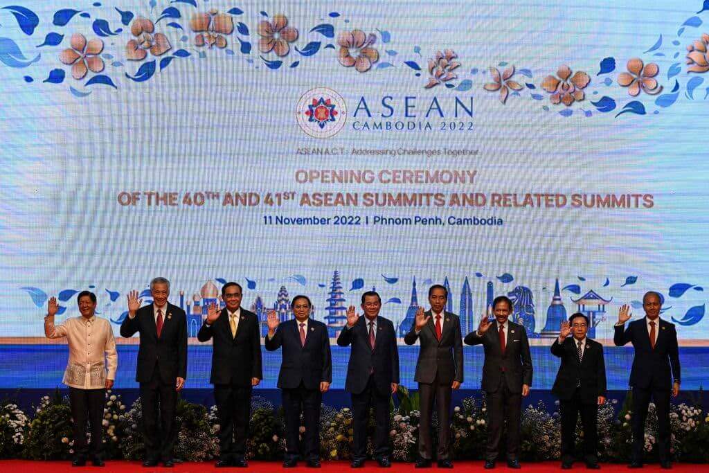 ASEAN Expands Trade Ties With India, China, Australia, New Zealand at Historic Summit