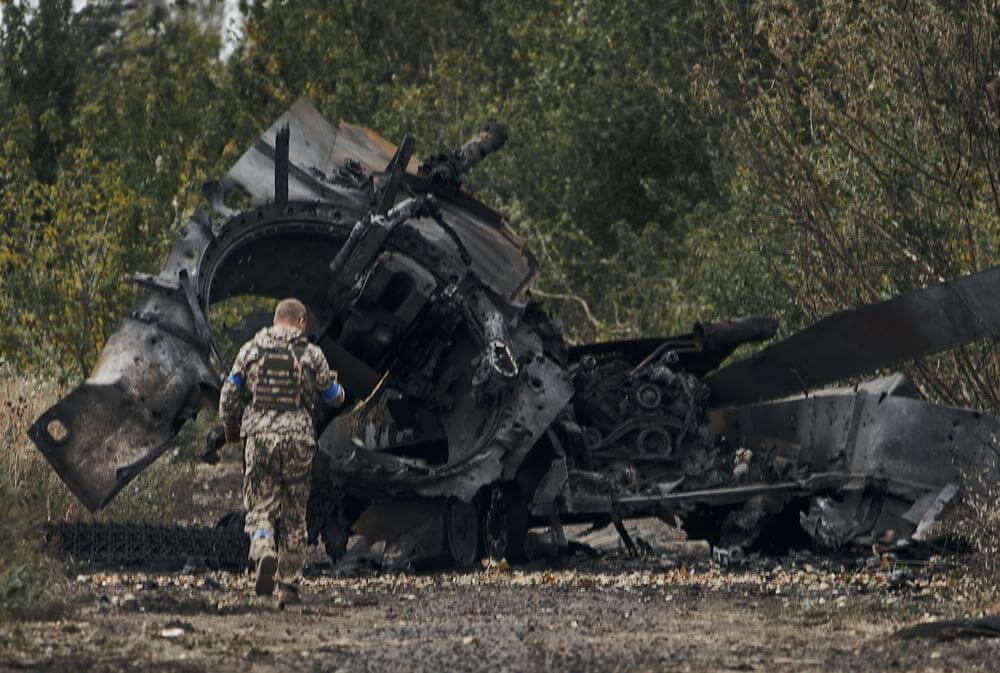 ‘Demoralised’ Russian Forces Negotiating Surrender in Kherson Amid Ukraine’s Blitzkrieg