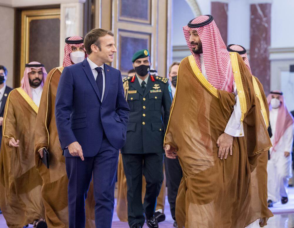 Macron, MBS Announce Joint Initiative to Resolve Gulf-Lebanon Dispute