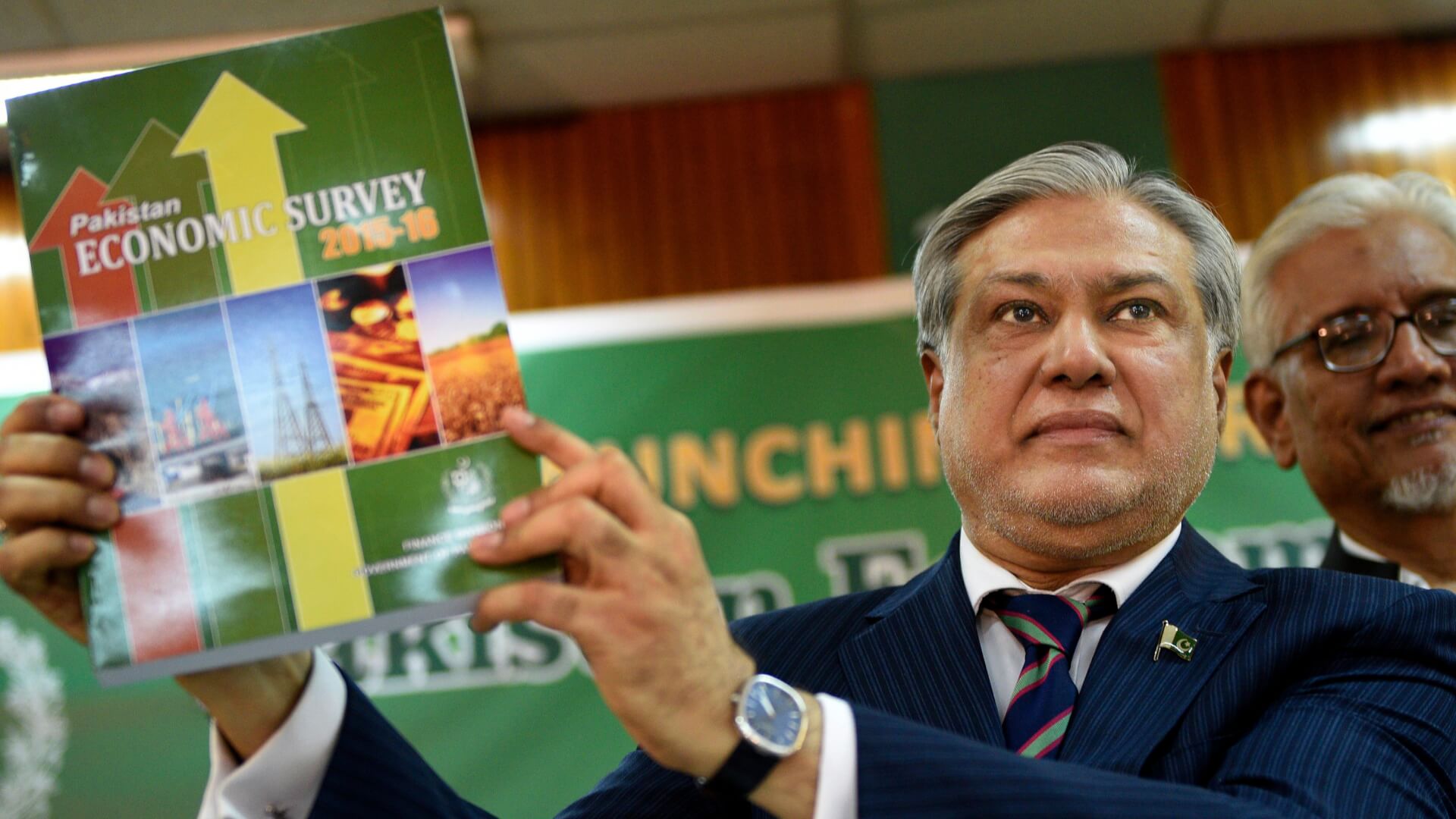 Formerly Exiled Ishaq Dar Returns to Take Over as Pakistan’s Finance Minister
