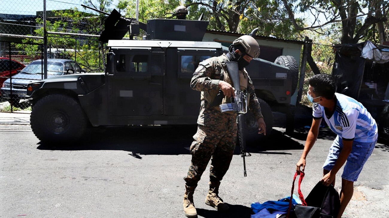 El Salvador Extends Emergency to Tackle Gang Violence, 34,000 Arrested in 2 Months