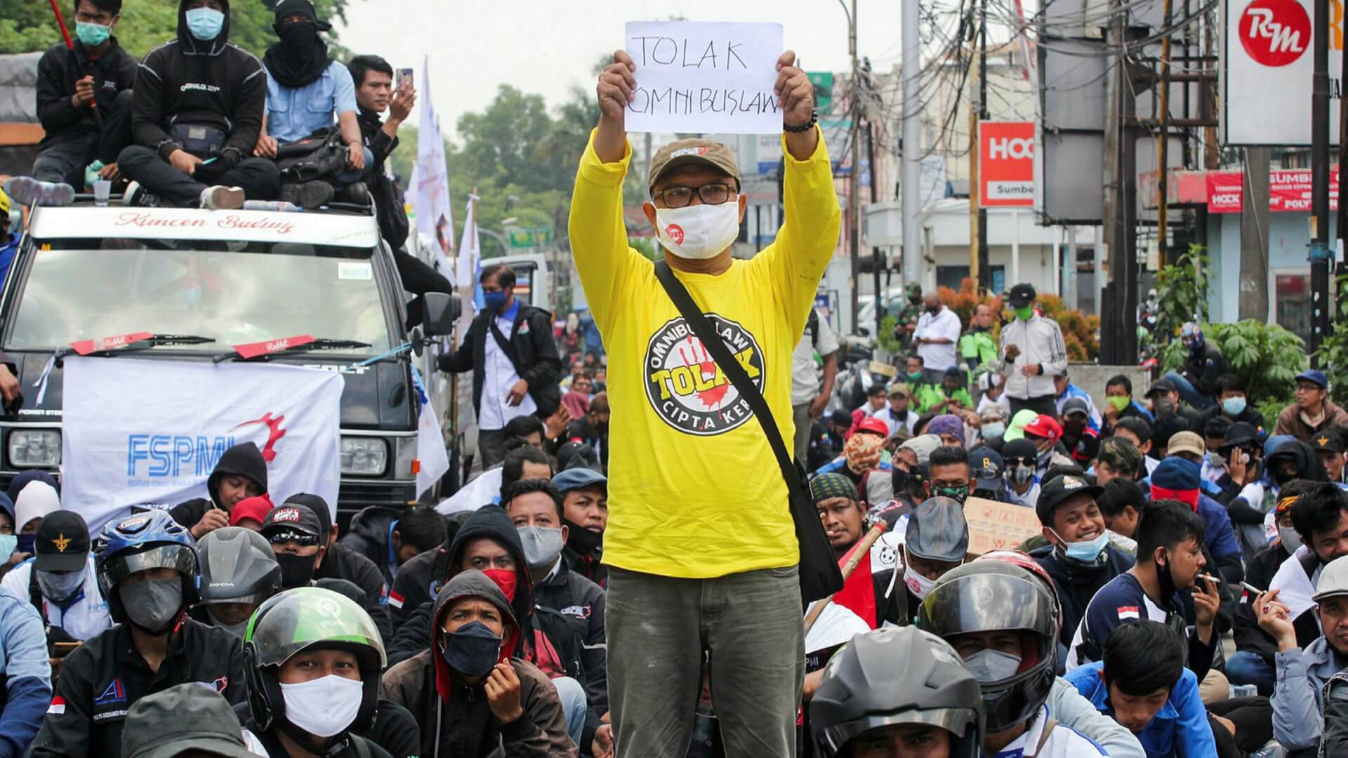 Thousands Take to the Streets in Indonesia to Protest Against New Jobs Bill