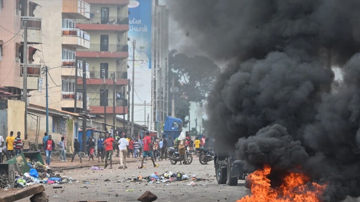 Guinean Opposition Coalition FNDC Plans Nationwide Protest After Junta Ban