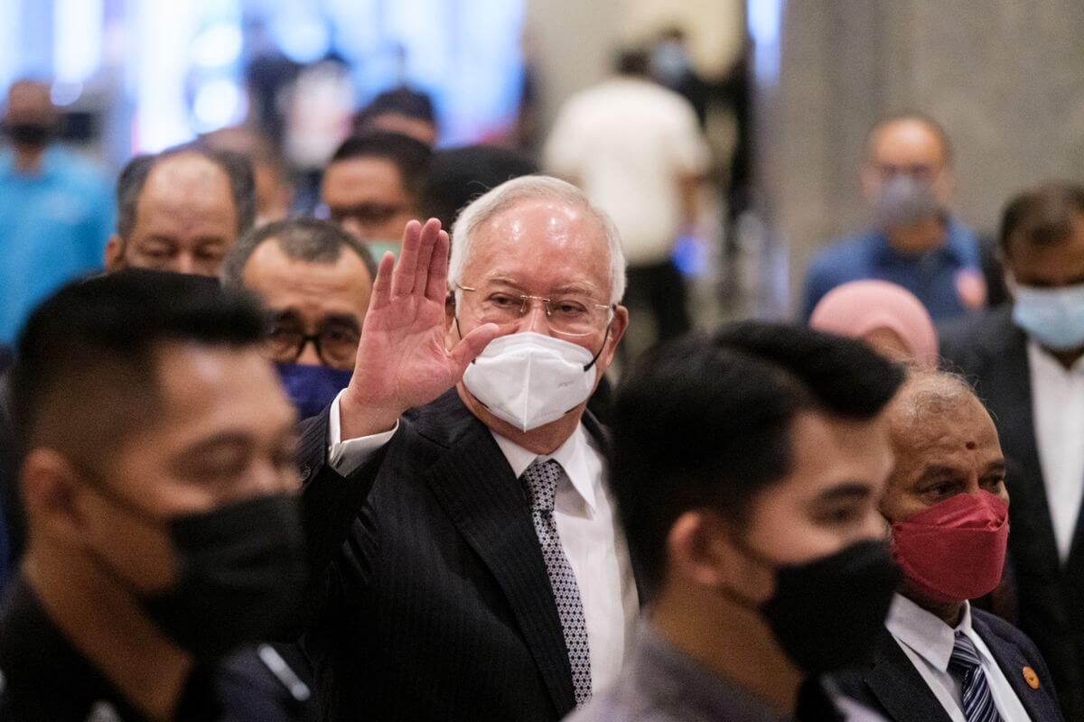 Ex-Malaysian PM Najib Seeks Royal Pardon as Court Hands 12-Year Sentence in 1MDB Scandal