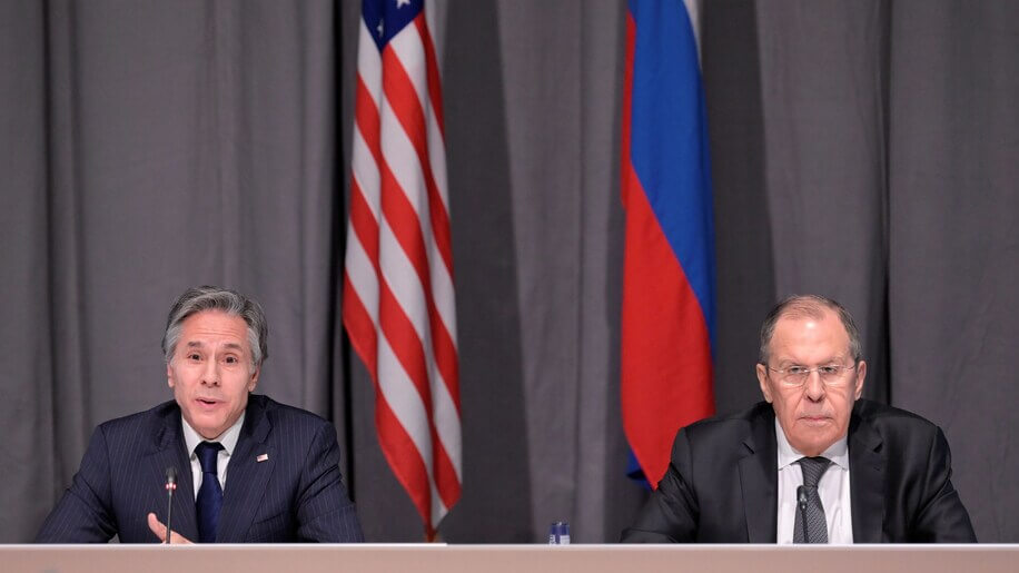 US, Russia Exchange Threats as Ukraine Border Crisis Escalates