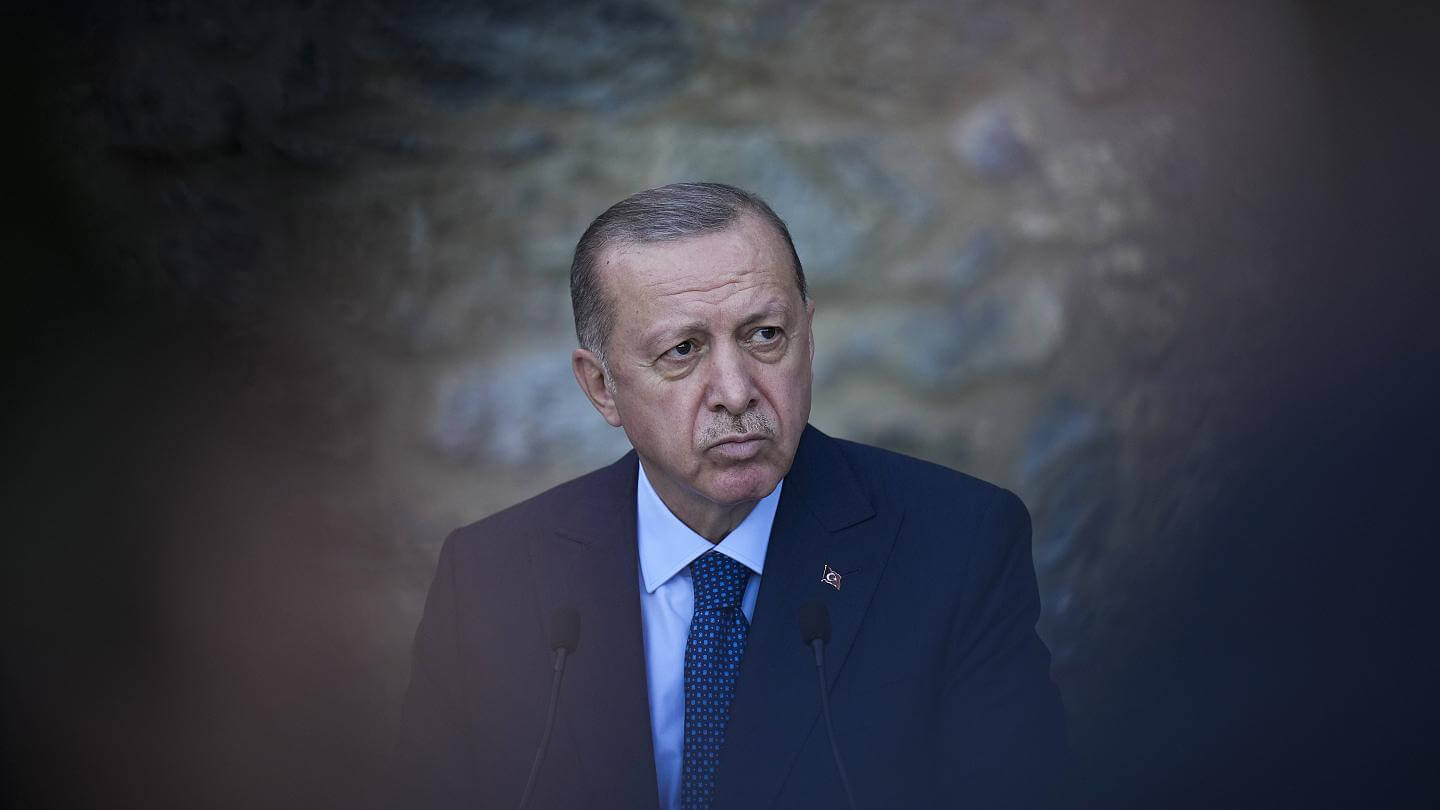 Turkish President Erdoğan Reverses Threat to Expel Diplomats