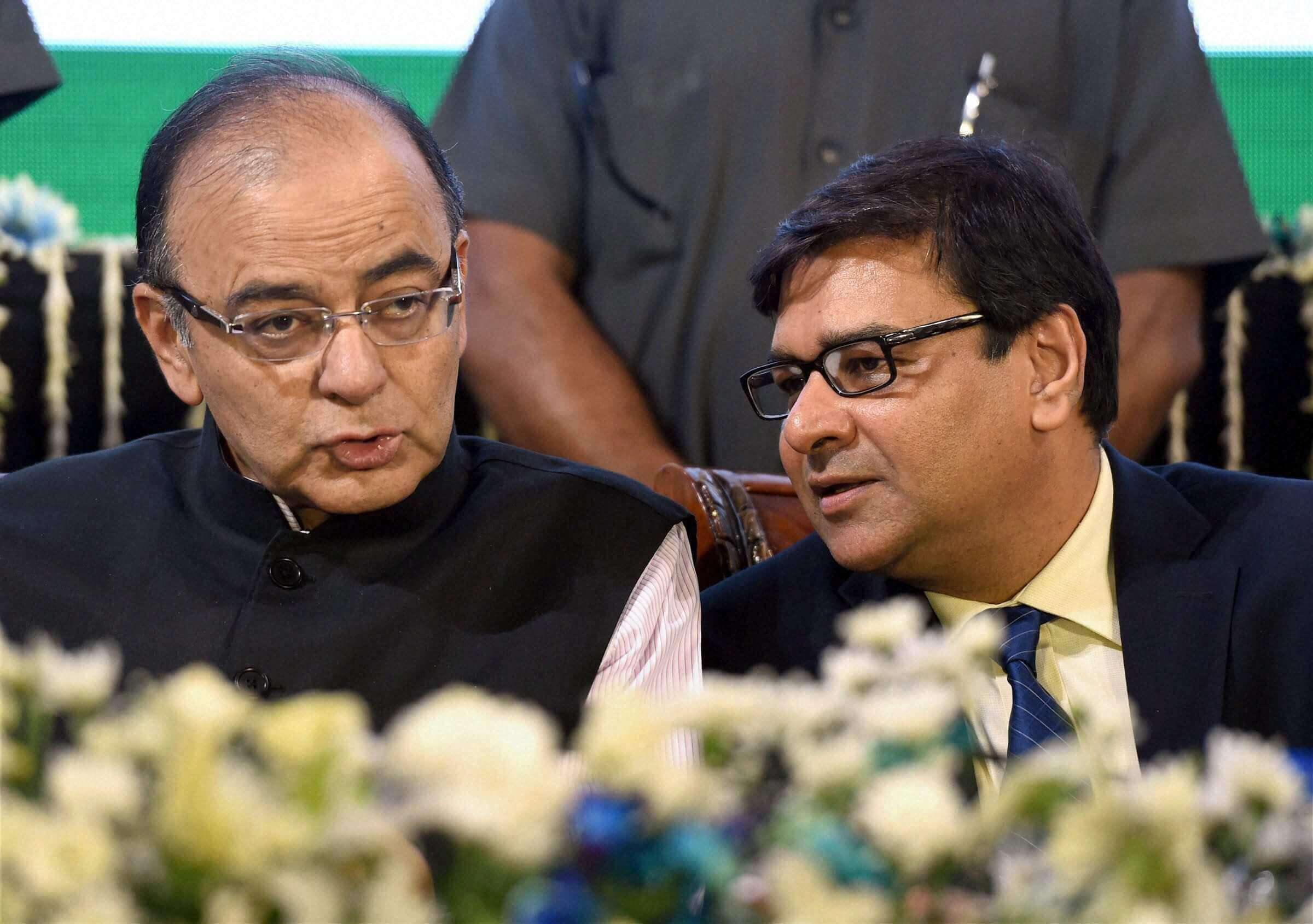 RBI and Finance Ministry: Straddling the Fence