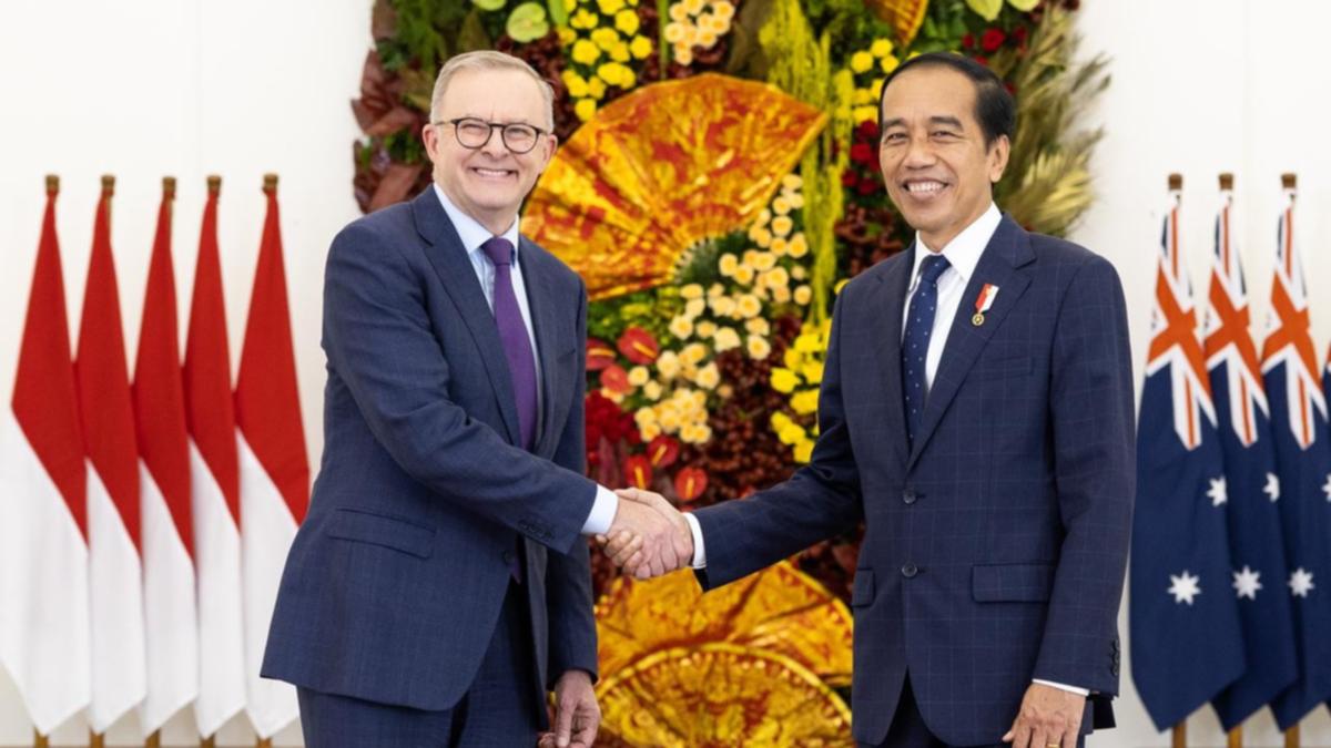 Australian Prime Minister Anthony Albanese (L) was hosted by Indonesian President Joko Widodo in Bogor on Monday to discuss bilateral trade and strategic ties as well as regional security issues.