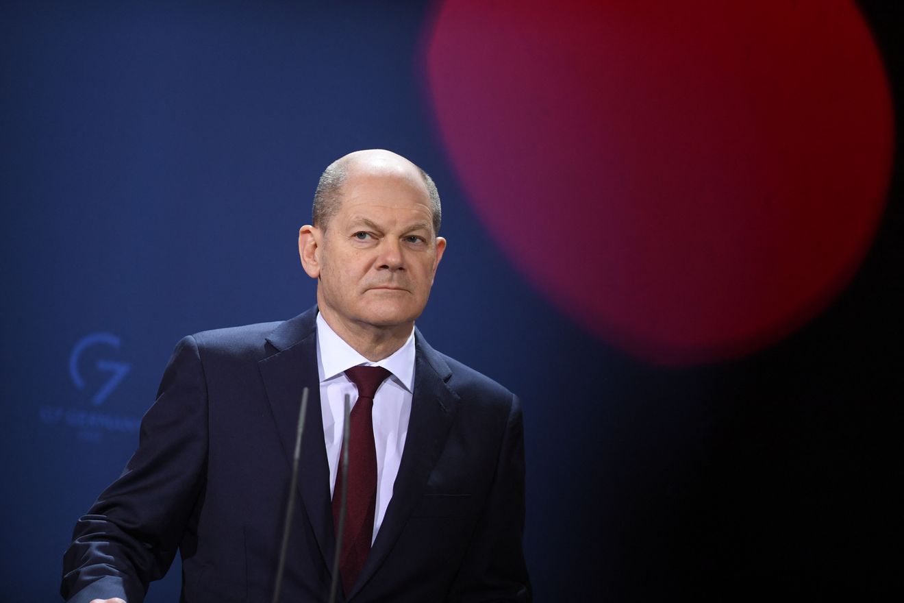 German Chancellor Olaf Scholz has warned Russia of immediate sanctions if it invades Ukraine.